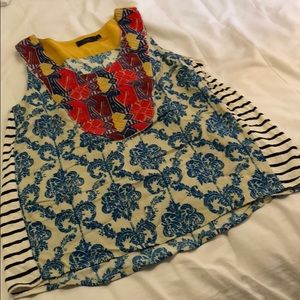 Mixed pattern tank with front embroidery sz S